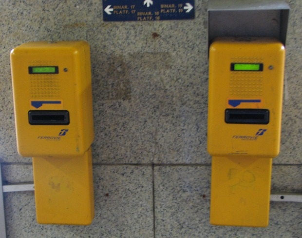 Yellow validation machines